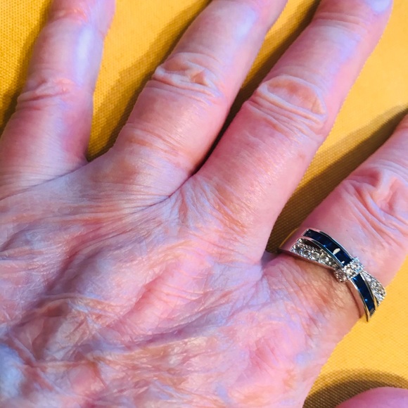 Ring - Picture 2 of 3